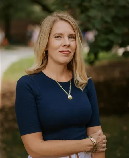 Leigh Moscowitz, Department of Integrated Strategic Communication chair